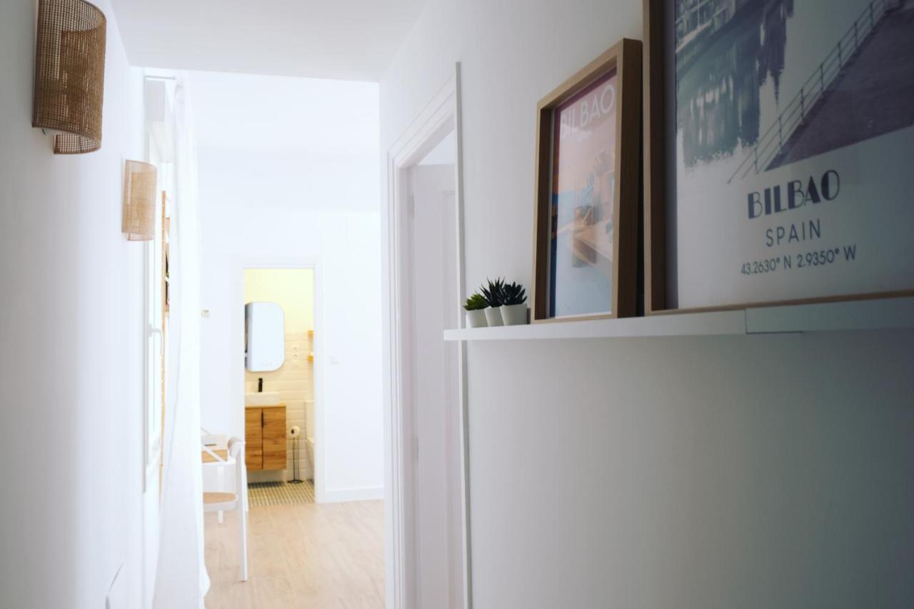 Bright And Modern Apartment In Bilbao City Center Zewnętrze zdjęcie